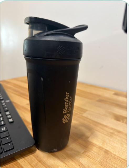 BlenderBottle Classic Shaker Bottle, Black